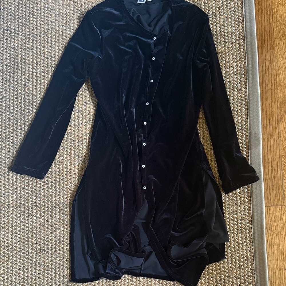 Max Studio Black Long Sleeve Velvet Dress